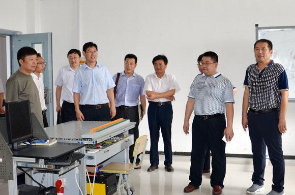 阜陽(yáng)市職教考察團(tuán)蒞臨宿遷開放大學(xué)考察工作