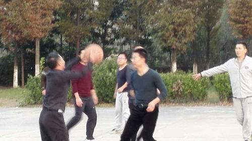 泗陽中專教職工男籃賽圓滿落幕
