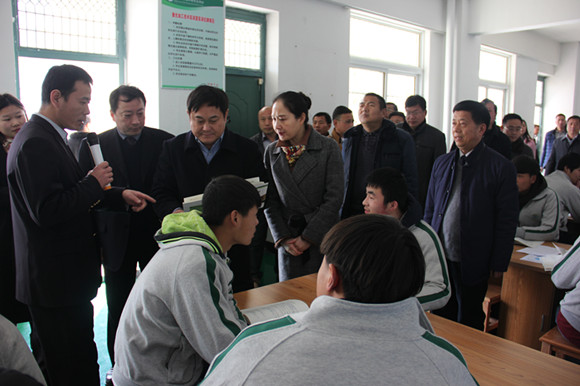 全市職社工作會(huì)議在宿城中專隆重召開(kāi)