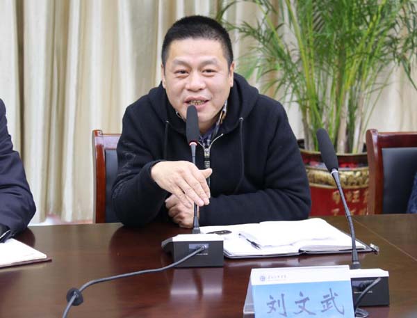 淮海技師學(xué)院舉行校企合作簽約暨教學(xué)用車捐贈(zèng)儀式