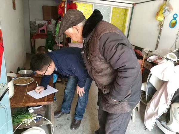 深入調(diào)查村民情意，入戶開展真情幫辦——淮海技師學(xué)院組織參與全市“三進三幫”活動第六個統(tǒng)一活動日