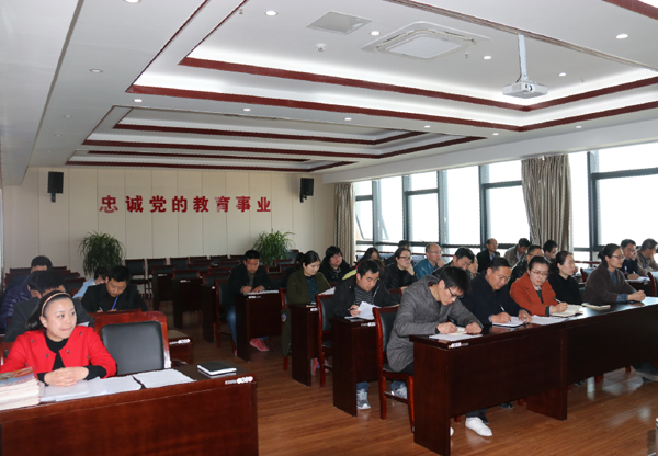 淮海技師學(xué)院召信息宣傳工作推進會