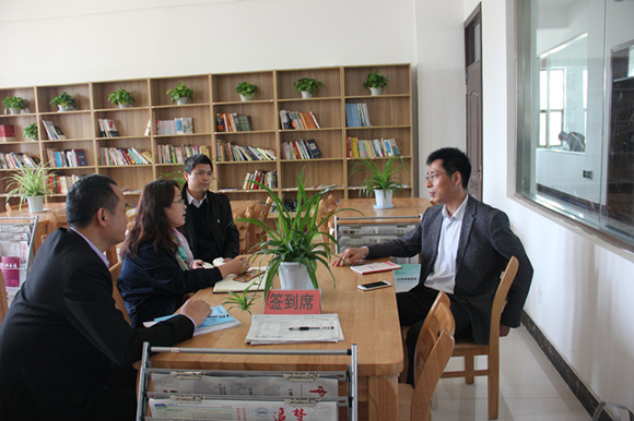 省廳領(lǐng)導(dǎo)現(xiàn)場視導(dǎo)宿城中?，F(xiàn)代化專業(yè)群建設(shè)情況