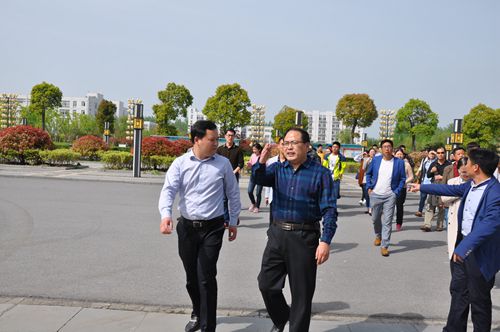 全縣中學團委書記到泗陽中專觀摩