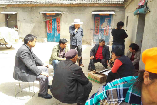 泗洪中專(zhuān)再次深入農(nóng)戶(hù)進(jìn)一步扎實(shí)推進(jìn)“三進(jìn)三幫”工作