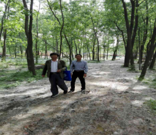 泗洪中專(zhuān)再次深入農(nóng)戶(hù)進(jìn)一步扎實(shí)推進(jìn)“三進(jìn)三幫”工作