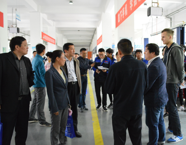 全市職教觀摩團到淮海技師學院觀摩
