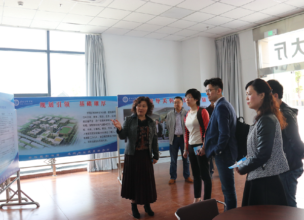 蘋果中國教育公司到淮海技師學院洽談合作事宜