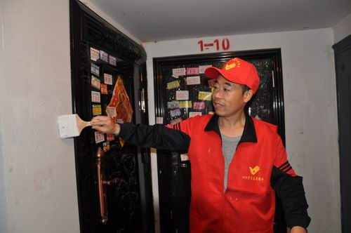 泗陽中專黨員走進楊圩社區(qū)開展志愿服務受好評