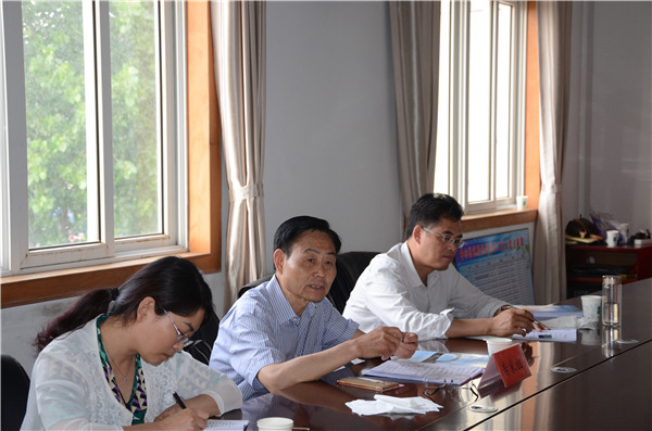省專家組來沭現(xiàn)場(chǎng)考核教育服務(wù)“三農(nóng)”高水平示范基地