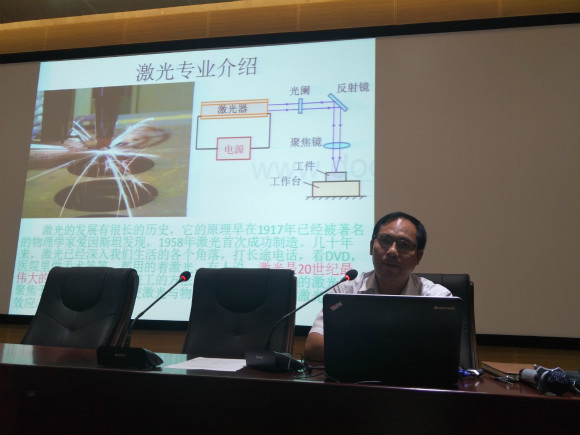 宿城中專舉行專業(yè)宣傳活動