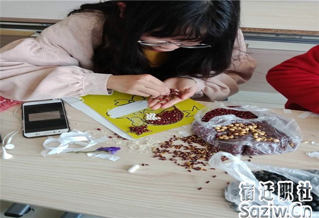 宿遷技師學(xué)院高職部開展豐富多彩的學(xué)生社團活動