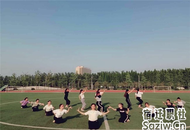 宿遷技師學(xué)院高職部開展豐富多彩的學(xué)生社團活動