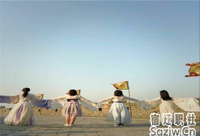 宿遷技師學(xué)院高職部開展豐富多彩的學(xué)生社團活動