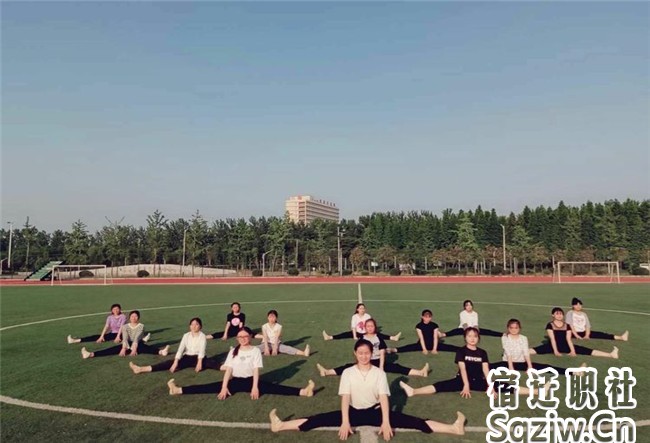 宿遷技師學(xué)院高職部開展豐富多彩的學(xué)生社團活動