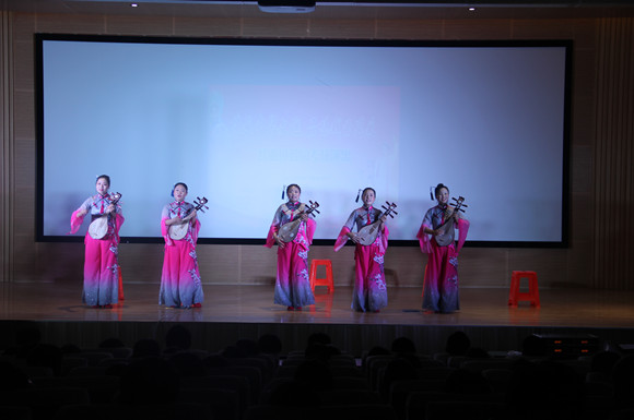 宿城中專開展“傳統(tǒng)戲曲進校園”活動
