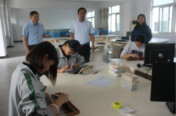 宿城區(qū)職業(yè)學(xué)校學(xué)生技能大賽在宿城中專開賽