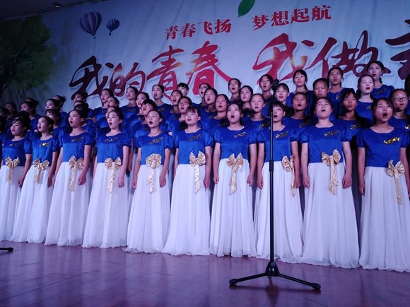宿遷經(jīng)貿(mào)高職2016級(jí)幼師專業(yè)技能匯報(bào)演順利舉行