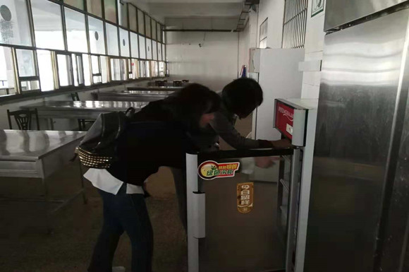 緊抓文明創(chuàng)建 促進校園管理