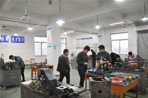 泗陽中專圓滿完成2018年宿遷市職業(yè)學(xué)校技能大賽組織工作