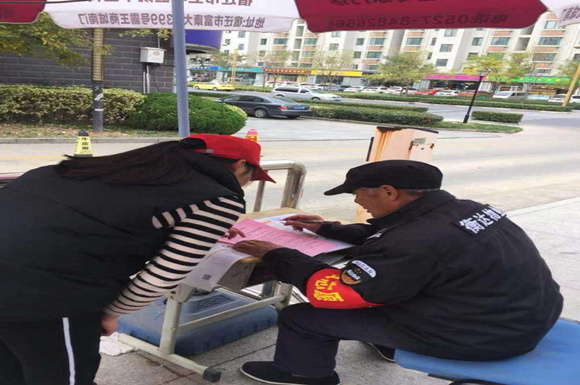 宿城中專志愿者參與文明創(chuàng)建志愿服務