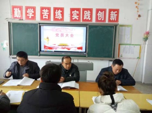 遵循嚴(yán)格程序，吸納新鮮血液
