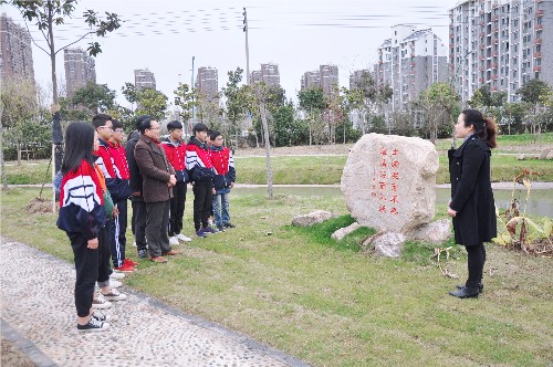 泗陽(yáng)中專(zhuān)創(chuàng)建市廉政文化進(jìn)校園示范點(diǎn)工作受好評(píng)