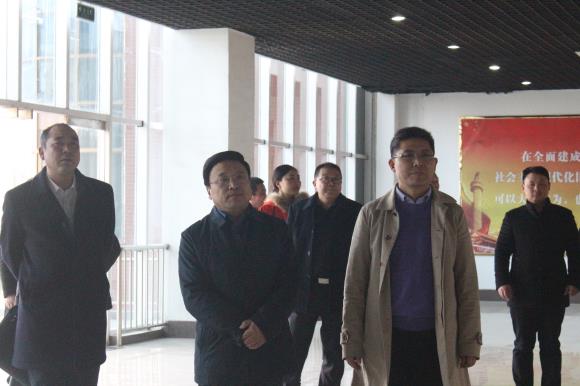 淮安技師學(xué)院領(lǐng)導(dǎo)到宿遷經(jīng)貿(mào)高職考察交流