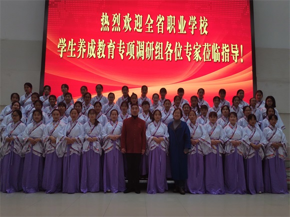 宿遷經(jīng)貿(mào)高職古詩(shī)吟唱添新曲，經(jīng)典佳作促養(yǎng)成