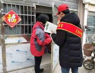 泗洪中專青年志愿者走進(jìn)隆源社區(qū)