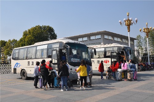泗陽中專組織70名學(xué)生到艾美琳頂崗實(shí)習(xí)