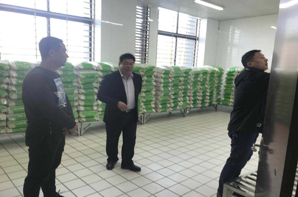 宿城中專到南師附中宿遷分校學(xué)習(xí)食堂精細化管理