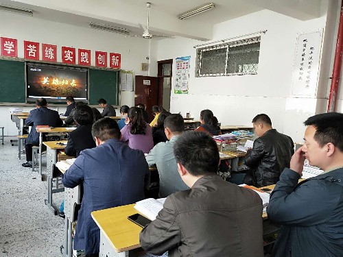 泗陽中專開展四月份“黨員活動日”活動