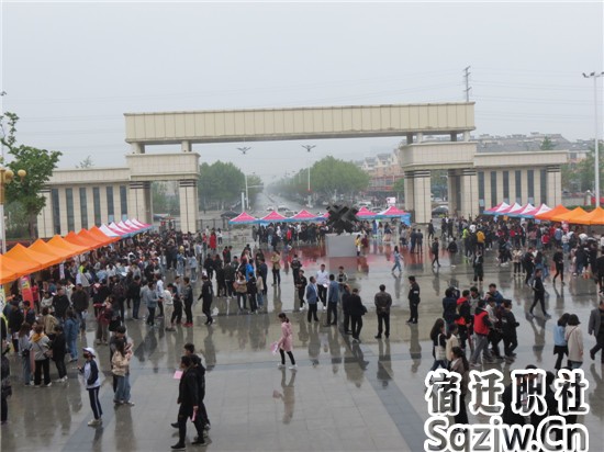 學(xué)院成功舉辦2019年春季校園大型招聘會