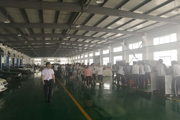 宿城中專積極展示校企合作辦學(xué)成果