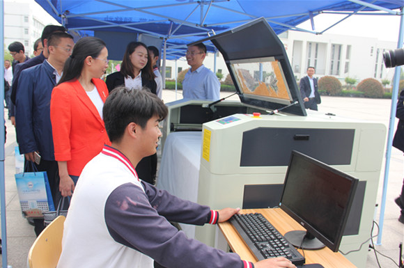 宿城中專積極展示校企合作辦學(xué)成果