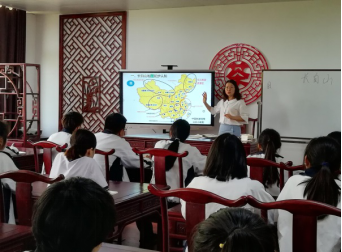 2019年宿遷市職業(yè)學(xué)校旅游服務(wù)教科研活動在泗洪中專順利舉行