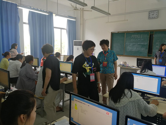 宿遷經(jīng)貿(mào)高職組織函授學(xué)員參加2019（上）函授計(jì)算機(jī)、英語統(tǒng)考