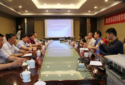 省現(xiàn)代化示范性職業(yè)學(xué)校建設(shè)專家組蒞臨宿遷經(jīng)貿(mào)高職進(jìn)行現(xiàn)場(chǎng)考察