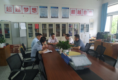 宿遷經(jīng)貿(mào)高職紀(jì)委書記深入信息系調(diào)研指導(dǎo)工作