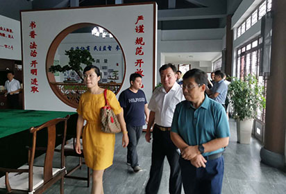 省社指中心、省開大領(lǐng)導(dǎo)蒞臨宿城區(qū)調(diào)研社區(qū)教育工作