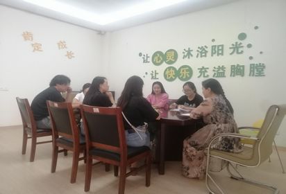 宿遷經(jīng)貿(mào)高職社服系舉行新教師教育教學能力培訓