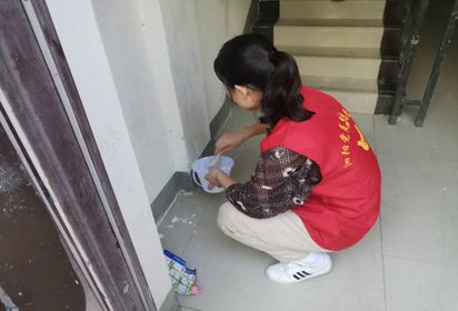 泗陽中專黨員走進福華金色家園小區(qū)開展志愿服務
