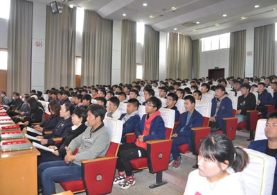 泗陽縣工匠鄉(xiāng)賢授徒儀式暨第六期工匠講堂在泗陽中專舉行