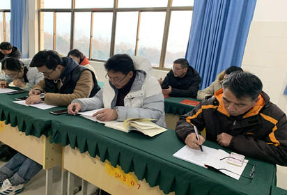 宿遷經(jīng)貿(mào)高職汽車工程系黨支部開展十二月份黨員日活動