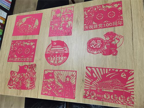 小小刻畫寄深情  獻(xiàn)禮建黨百周年