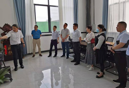 政府推動(dòng) 企業(yè)參與 強(qiáng)力推進(jìn)校企合作工作