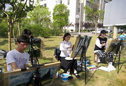 泗洪中專電子信息部職教活動周風(fēng)采展演“致青春”