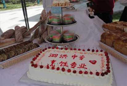 泗洪中專職教活動(dòng)周校園技能展示氛圍濃