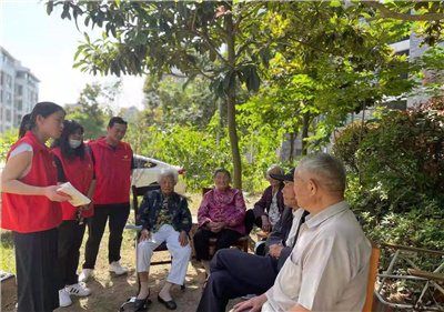 泗陽中專黨員志愿者到楊圩社區(qū)宣講黨史